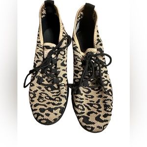 Danskin Ferocity Comfort Memory Foam Vegan Textile Slip On Sneaker (8.5